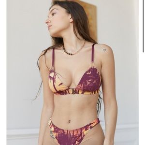 URBAN OUTFITTERS Out From Under Kaia Triangle Bralette